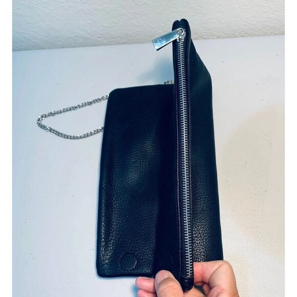 Express Crossbody Handbag with Chain Strap - Picture 10 of 10